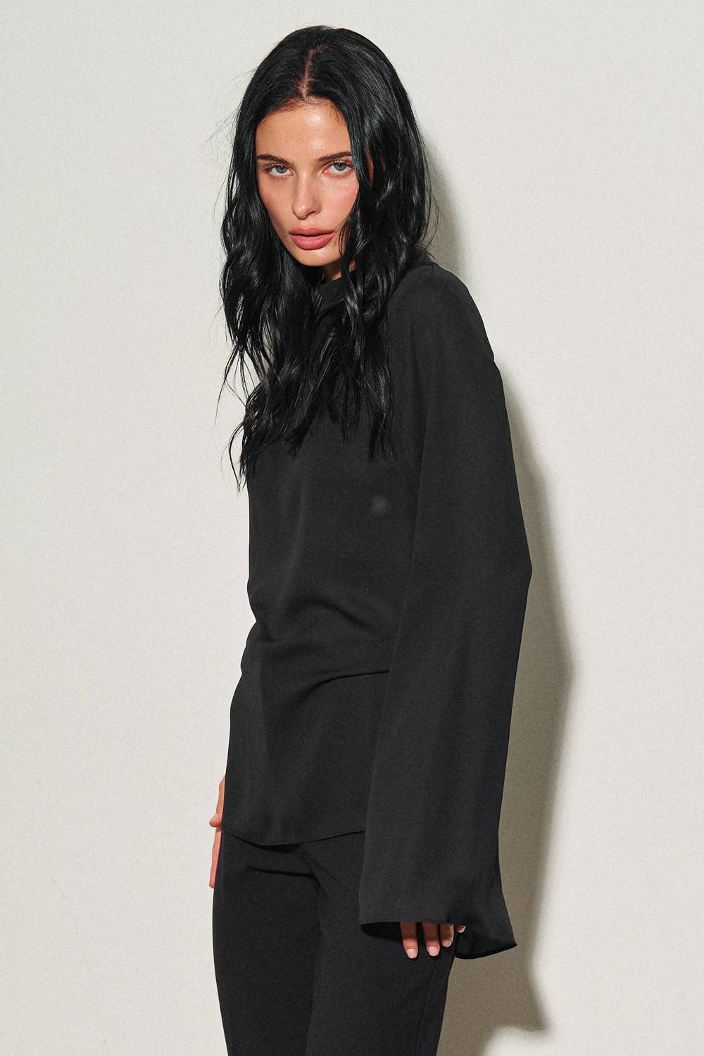 M0063T LADIES WOVEN HIGH-NECK CAPE STYLE TOP : Black / L
