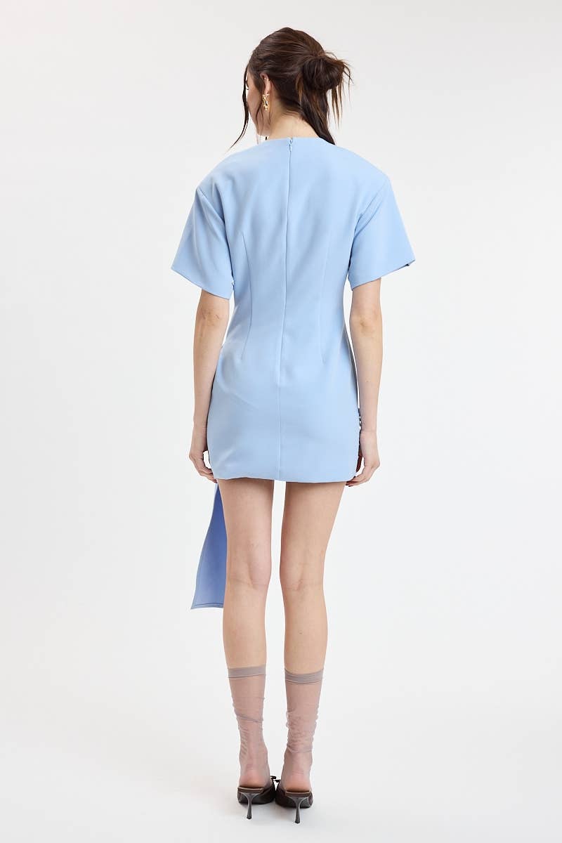 SOFT SOLID COLOR PADDED SHOULDER MINI DRESS: CREAM / L