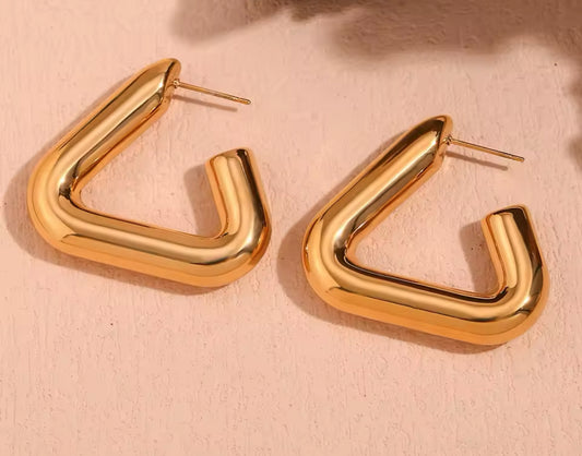 TRIANGLE HOOPS EARRINGS