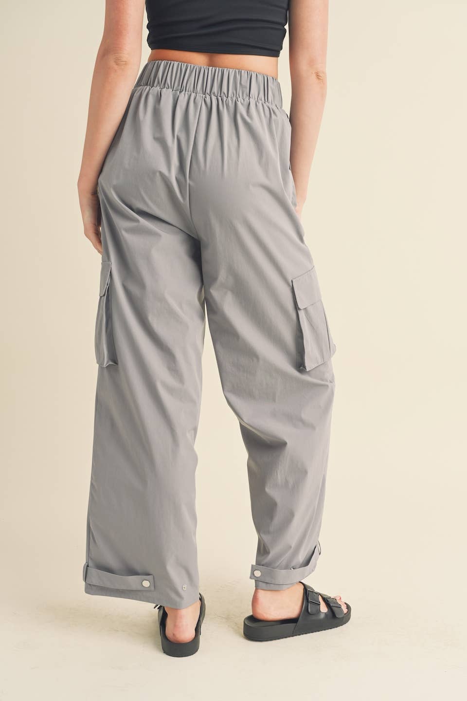 Lightweight Nylon Wide Leg Cargo Pants: Khaki / M
