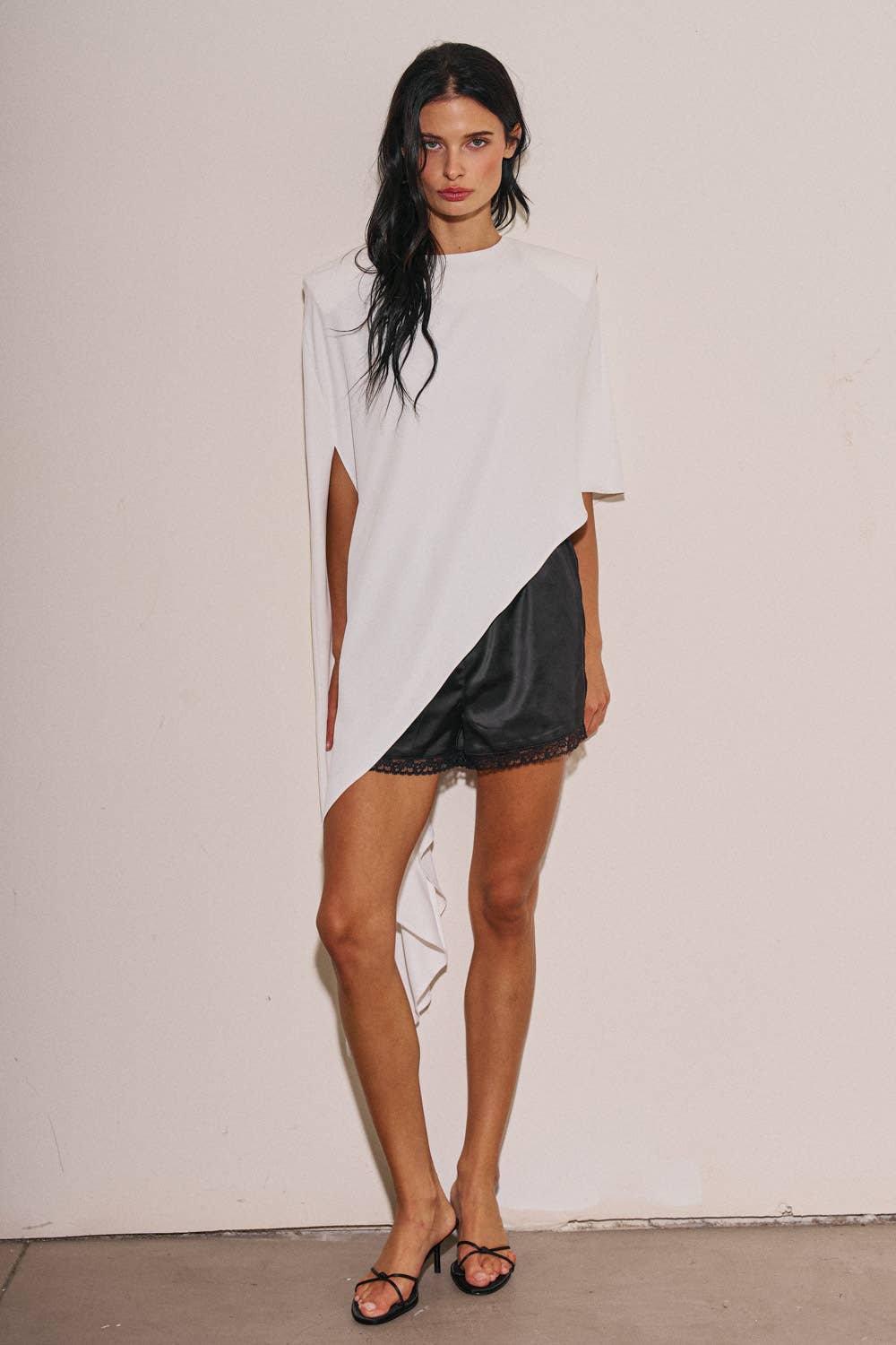 M0037T LADIES WOVEN OVERSIZED ASYMMETRICAL CAPE TOP: DK Taupe / M