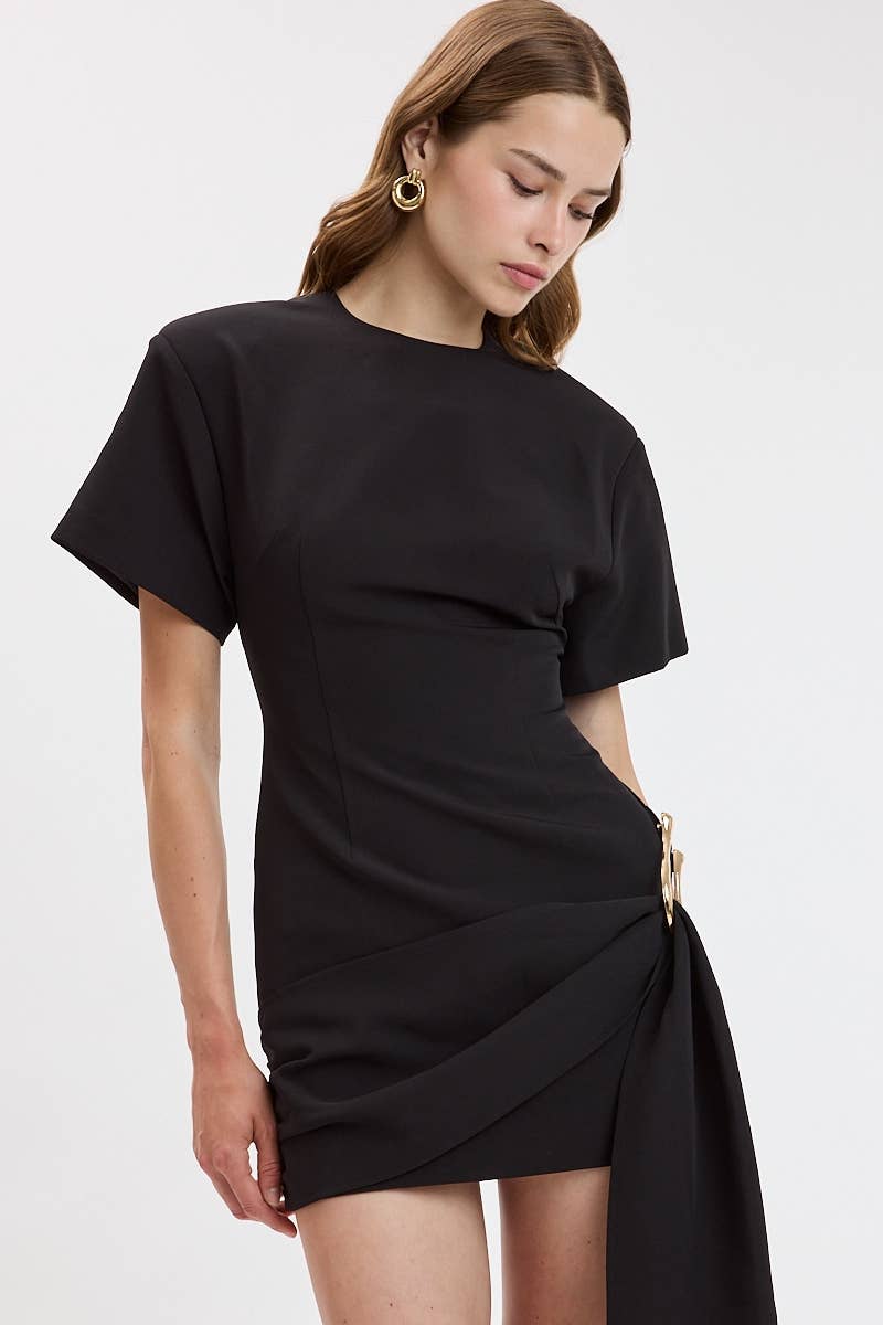 SOFT SOLID COLOR PADDED SHOULDER MINI DRESS: CREAM / M