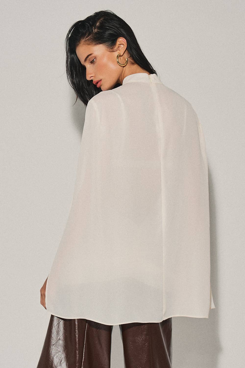 M0063T LADIES WOVEN HIGH-NECK CAPE STYLE TOP : Black / M
