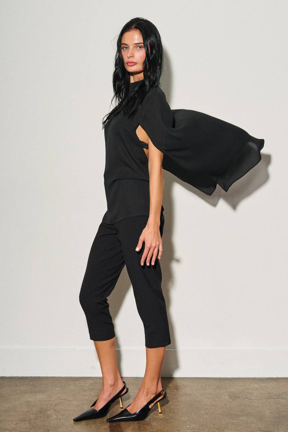 M0063T LADIES WOVEN HIGH-NECK CAPE STYLE TOP : Black / S