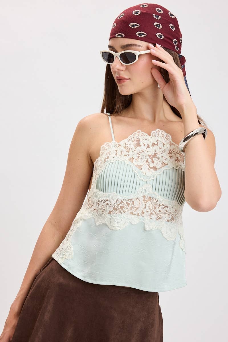 CONTRAST EMBROIDERED WAVY LACE SATIN CAMI CROP TOP: BLACK / M