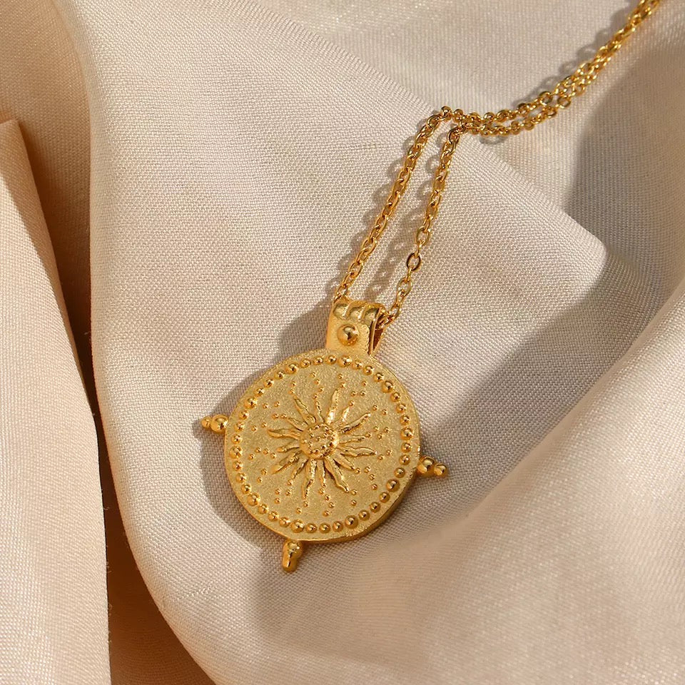 COMPASS NECKLACE